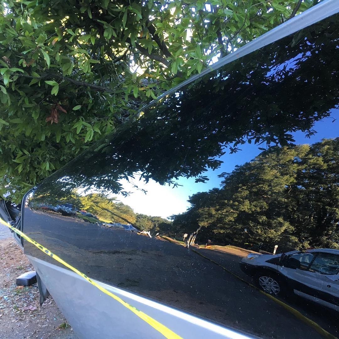15 passenger van crushed by a massive oak during on @dukeuniversity’s East Campus, in